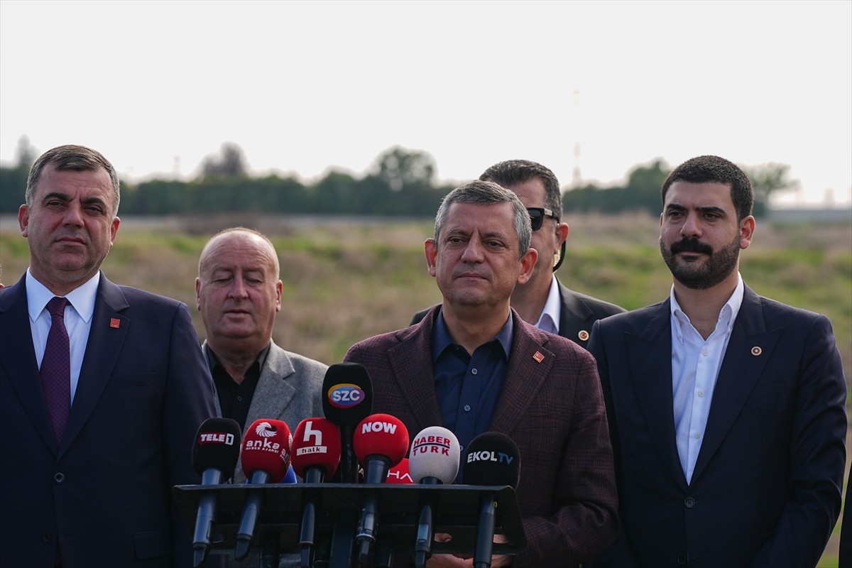 CHP Genel Başkanı Özgür Özel, tutuklanmasının ardından İstanbul Büyükşehir Belediye (İBB)...