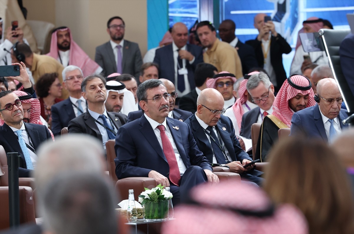 Cumhurbaşkanı Yardımcısı Cevdet Yılmaz, Hazine ve Maliye Bakanı Mehmet Şimşek, AK Parti Mersin...