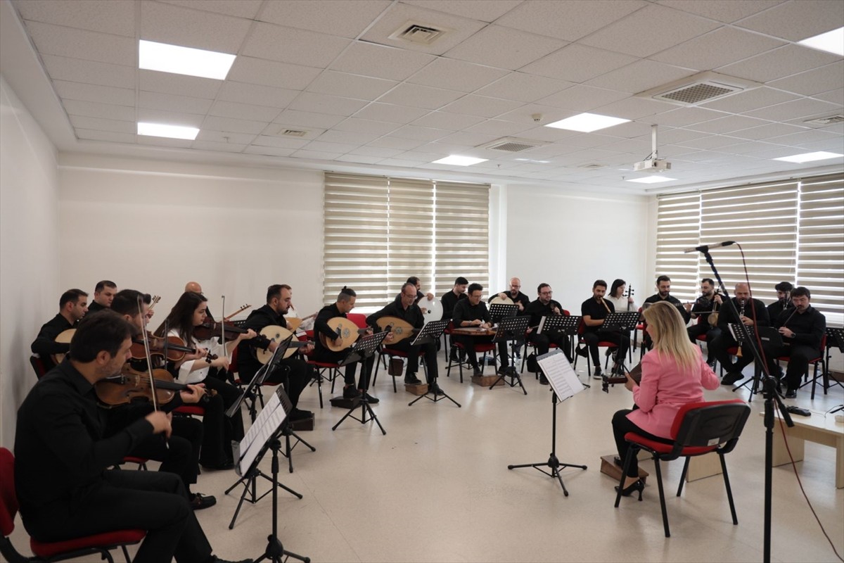 Cumhurbaşkanlığı Kültür ve Sanat Politikaları Kurulu Üyesi, ud sanatçısı Prof. Dr. Gülçin Yahya...