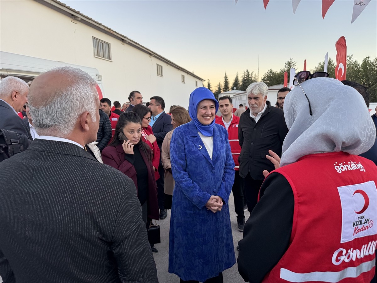 Cumhurbaşkanlığı Yerel Yönetim ve Afet Politikaları Kurulu Başkan Vekili ve Türk Kızılay Genel...