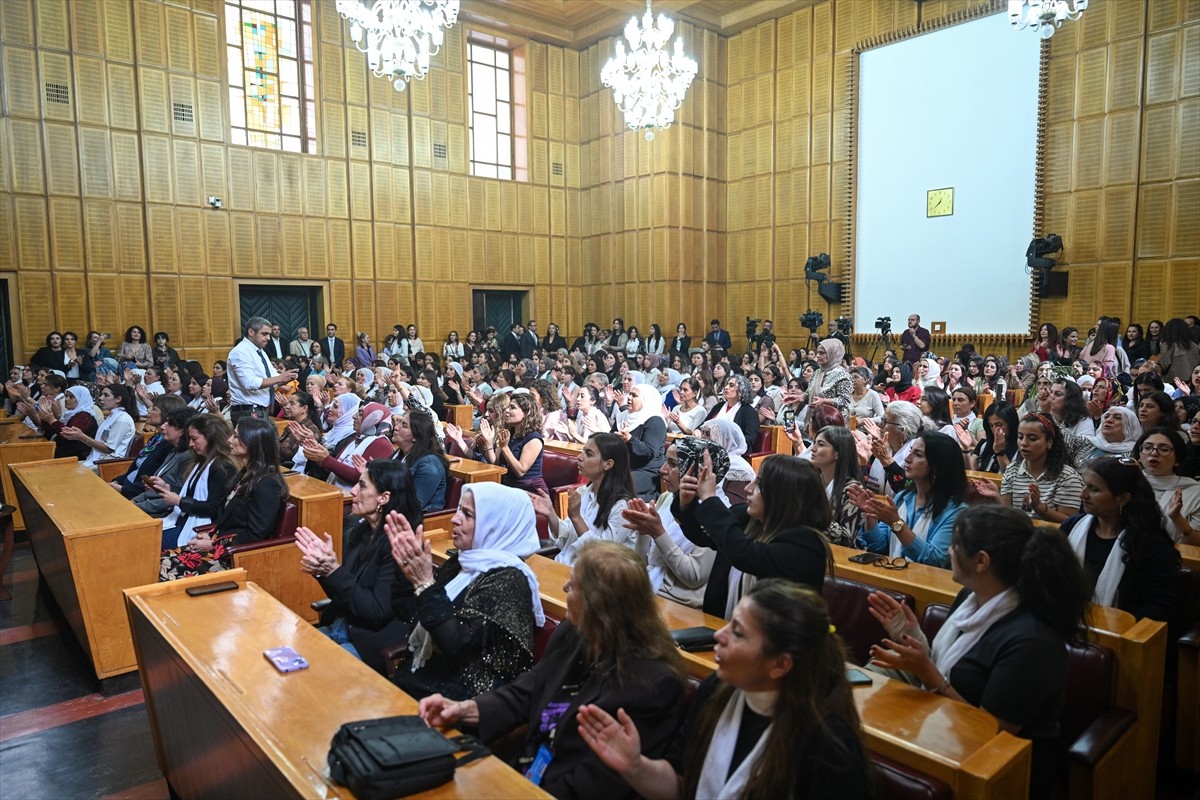 DEM Parti Eş Genel Başkanı Tülay Hatimoğulları (ortada), partisinin TBMM grup toplantısına...