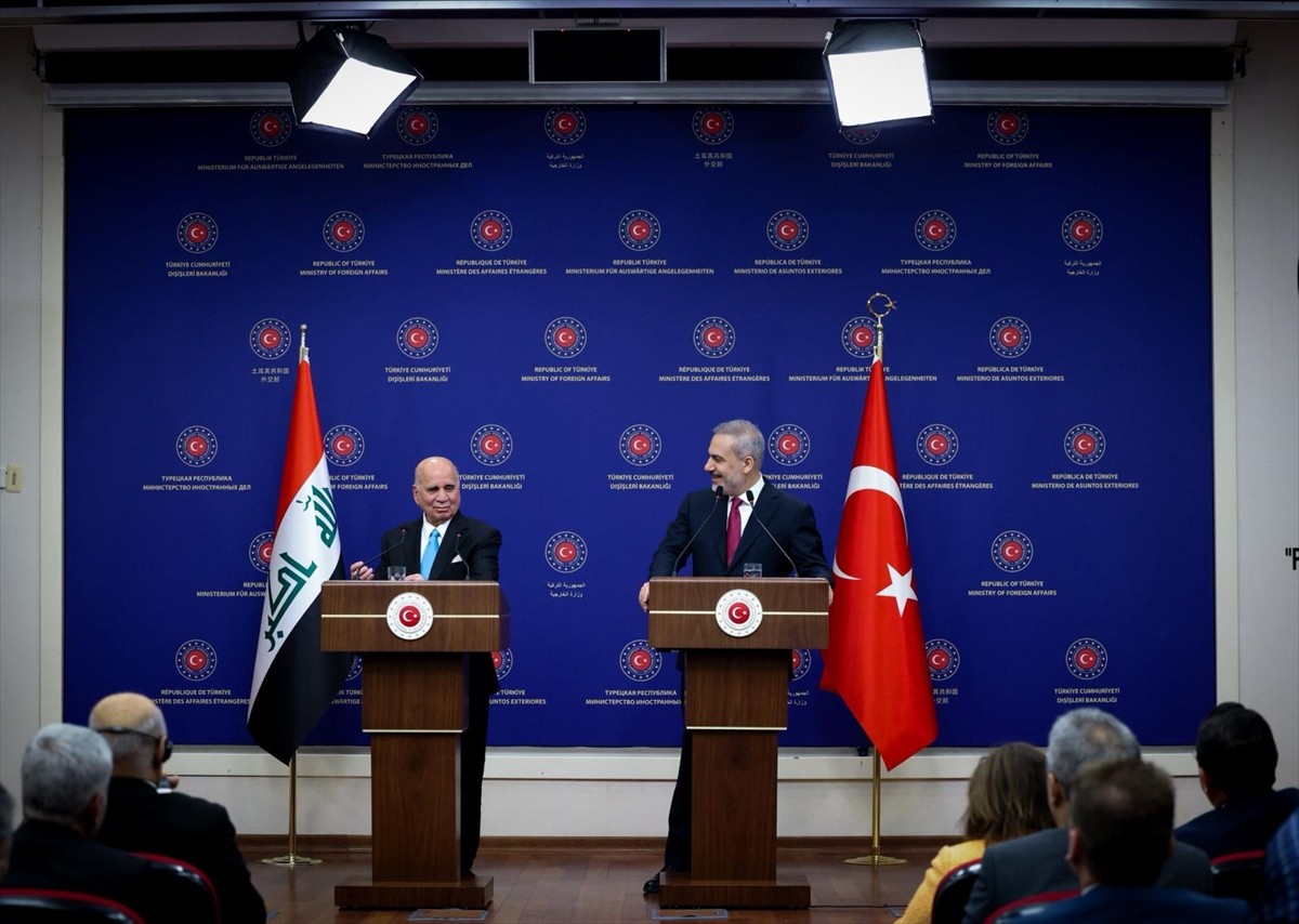 Dışişleri Bakanı Hakan Fidan, Irak Dışişleri Bakanı Fuad Hüseyin ile Ankara’da bir araya geldi....