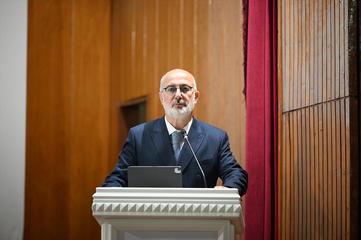 Diyanet Akademisi Başkanı Doç. Dr. Enver Osman Kaan, Edirne Müftülüğünce Halk Eğitim Merkezi Mimar...