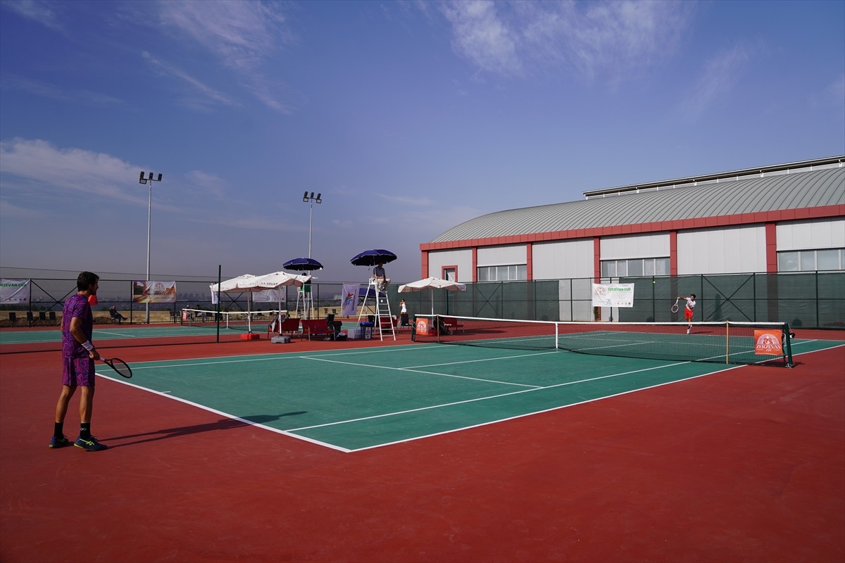 Diyarbakır'da düzenlenen Sonbahar Kupası Zerzevan Cup tenis turnuvası final maçlarının ardından...