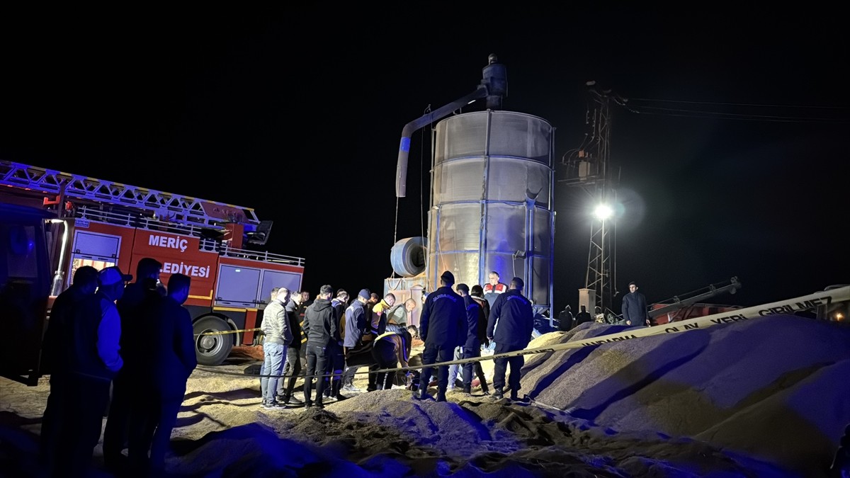 Edirne'nin Meriç bir kişi çeltik kurutma makinesinin içinde ölü bulundu.