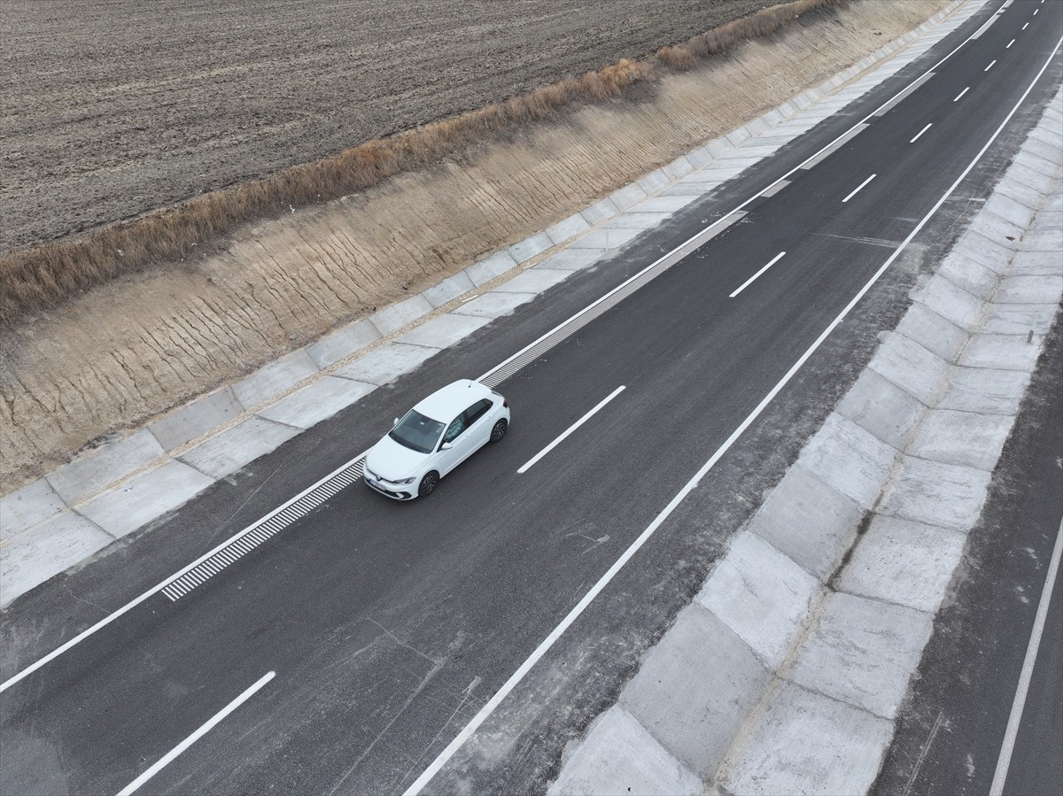 Edirne-Kırklareli kara yolunda "melodili yol" uygulaması hayata geçirildi, sürücüler yolda Mehter...