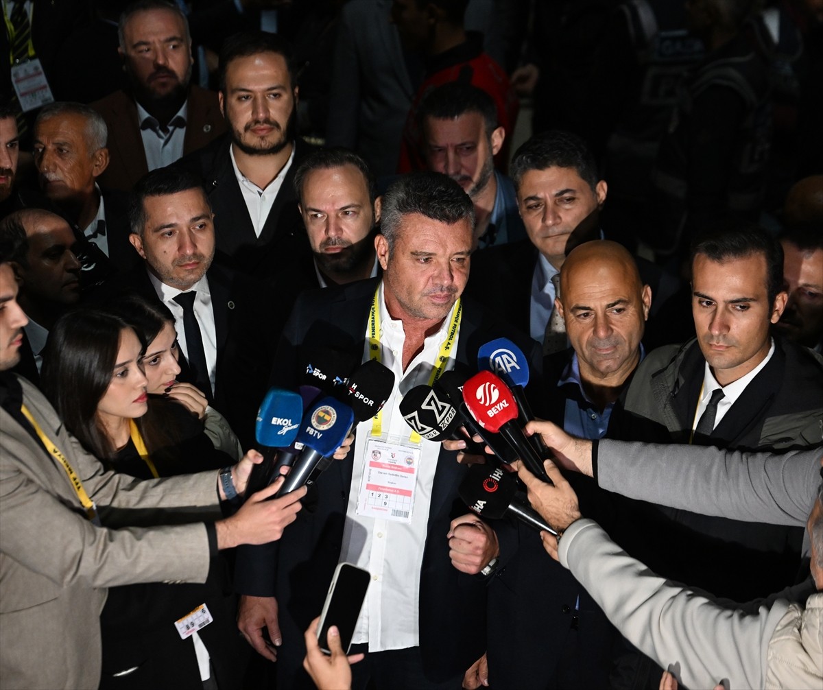 Fenerbahçe Kulübü Başkanı Saadettin Saran, Trendyol Süper Lig'in 10. haftasında Fenerbahçe'nin...