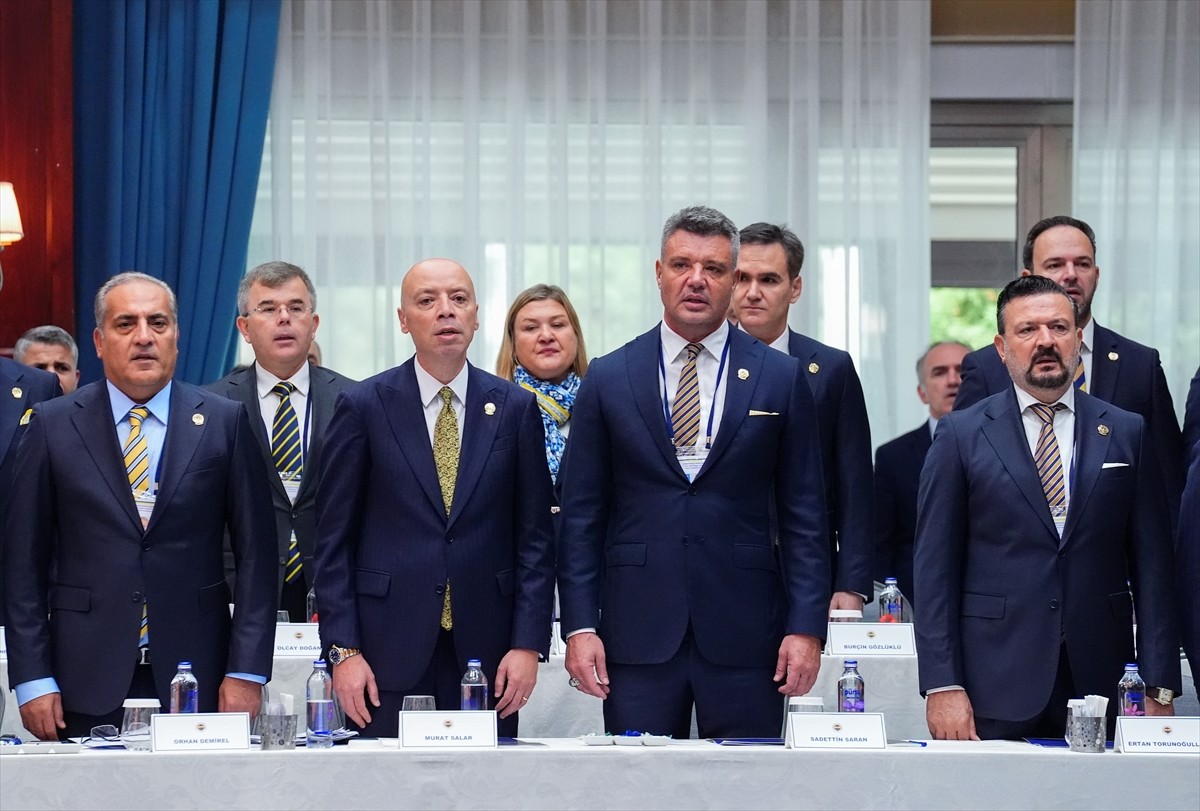 Fenerbahçe Kulübü Yüksek Divan Kurulu toplantısı, Kalamış'ta bulunan Fenerbahçe Faruk Ilgaz...