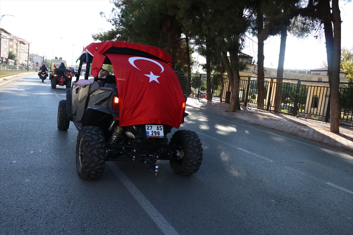 Gaziantep'te Şahinbey Belediyesi ile Kudüs Platformu işbirliğinde Filistin'e destek yürüyüşü...