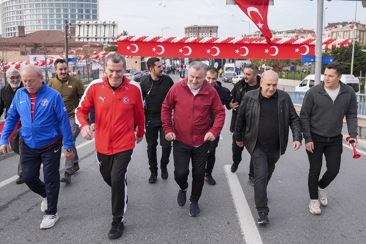 Gençlik ve Spor Bakanı Osman Aşkın Bak, 29 Ekim Cumhuriyet Bayramı kutlamaları kapsamında...
