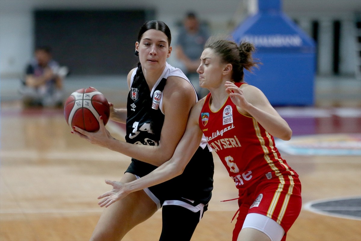 Halkbank Kadınlar Basketbol Süper Ligi'nin 4. haftasında, Melikgazi Kayseri Basketbol ile Beşiktaş...