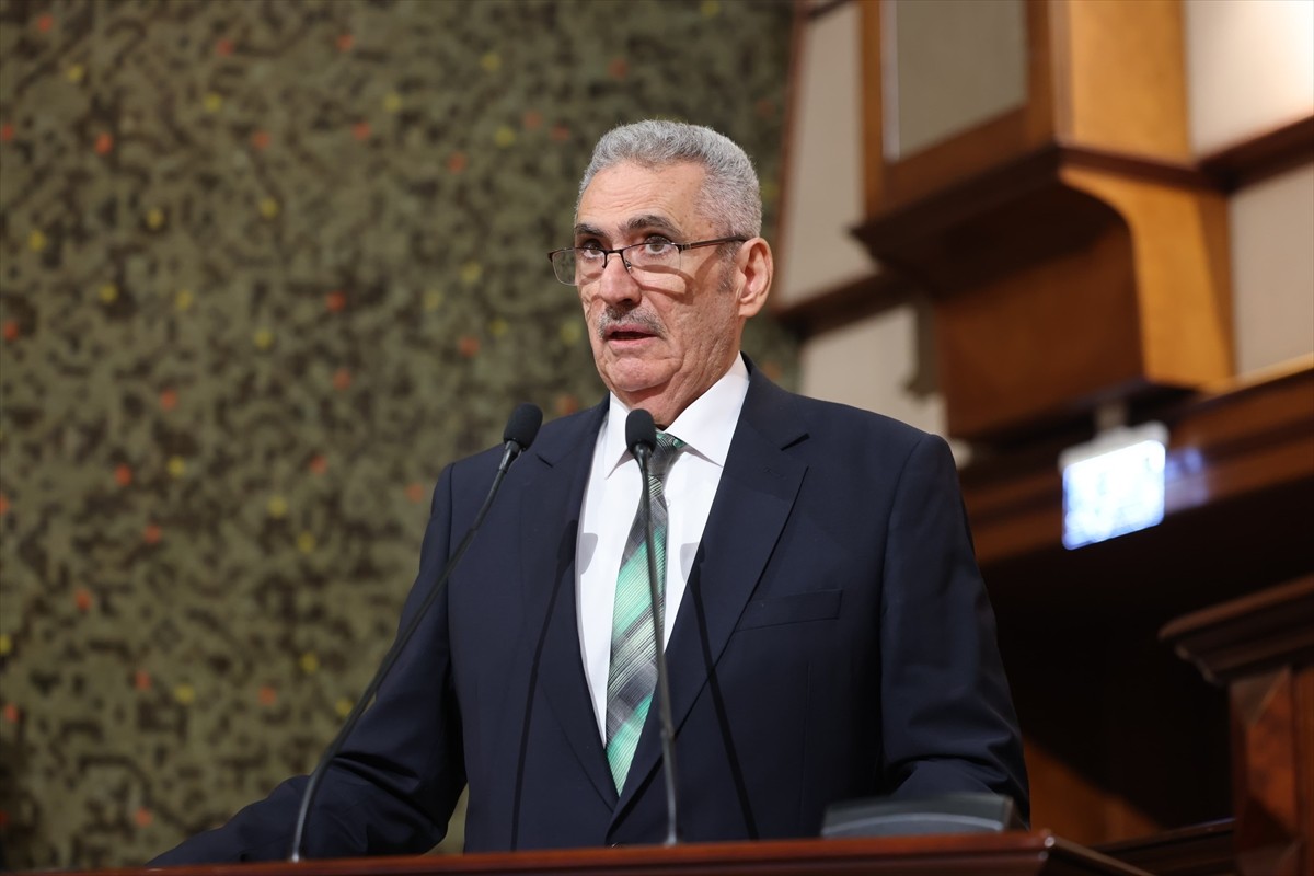 İBB Meclisi ekim ayı toplantılarının ikinci oturumu, Saraçhane'deki belediye binasında yapıldı....