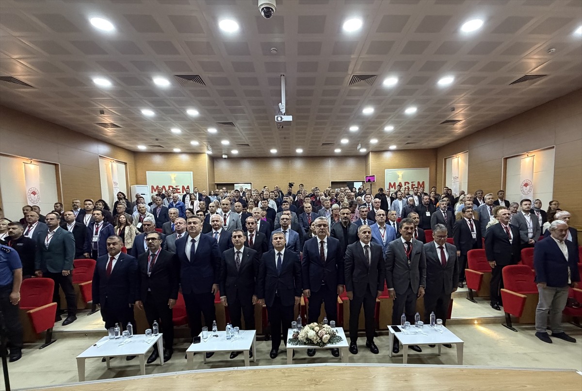 Isparta'nın Eğirdir ilçesinde Tarım ve Orman Bakanlığı Tarımsal Araştırmalar ve Politikalar Genel...