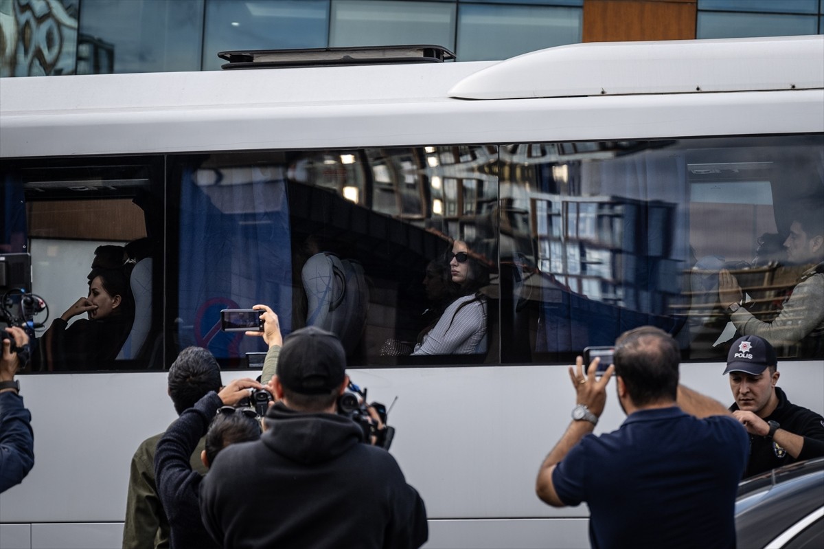 İstanbul'daki uyuşturucu operasyonunda ifadeleri alınan ünlü isimlerin Adli Tıp Kurumundaki...
