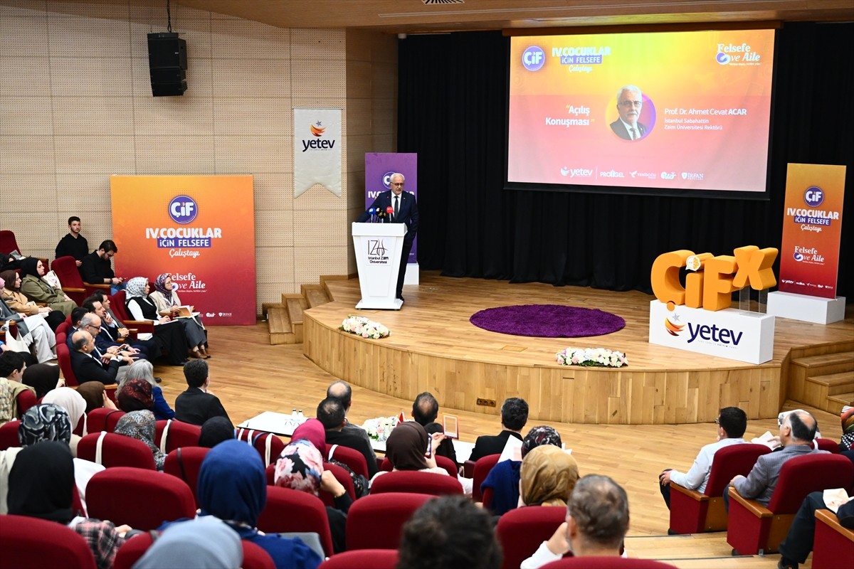 İstanbul Sabahattin Zaim Üniversitesi'nde Yeni Türkiye Eğitim Vakfı (YETEV) tarafından düzenlenen...