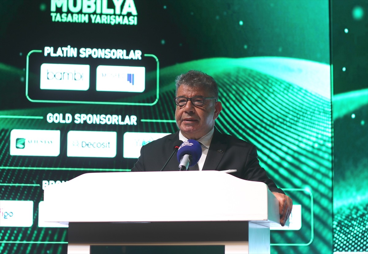 İzmir'de, Ege Mobilya Kağıt ve Orman Ürünleri İhracatçıları Birliği tarafından düzenlenen "5....