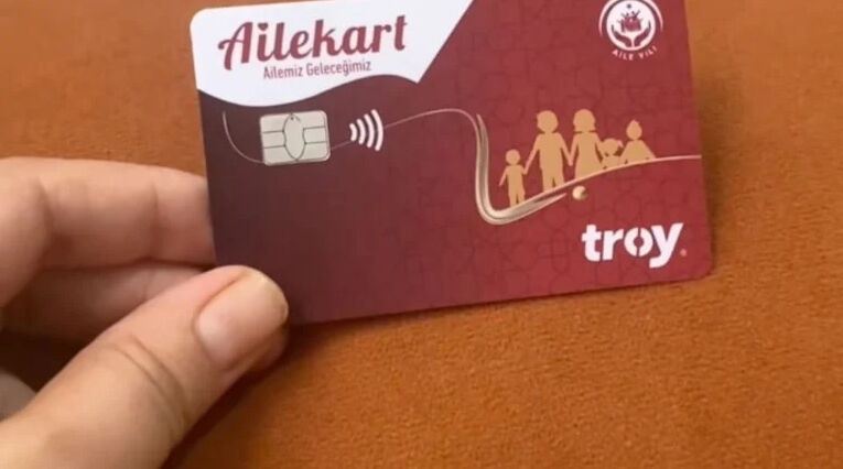 Kadınlara Büyük Kolaylık: Yeni 'Halk Kart' Olarak Görülen Aile Kart Başladı!