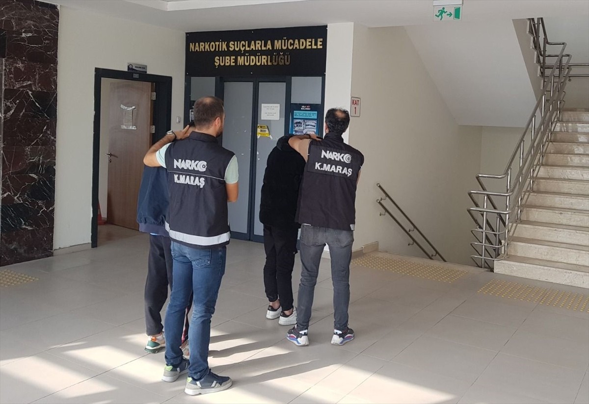 Kahramanmaraş'ta çeşitli suçlardan haklarında kesinleşmiş hapis cezası bulunan 2 hükümlü...