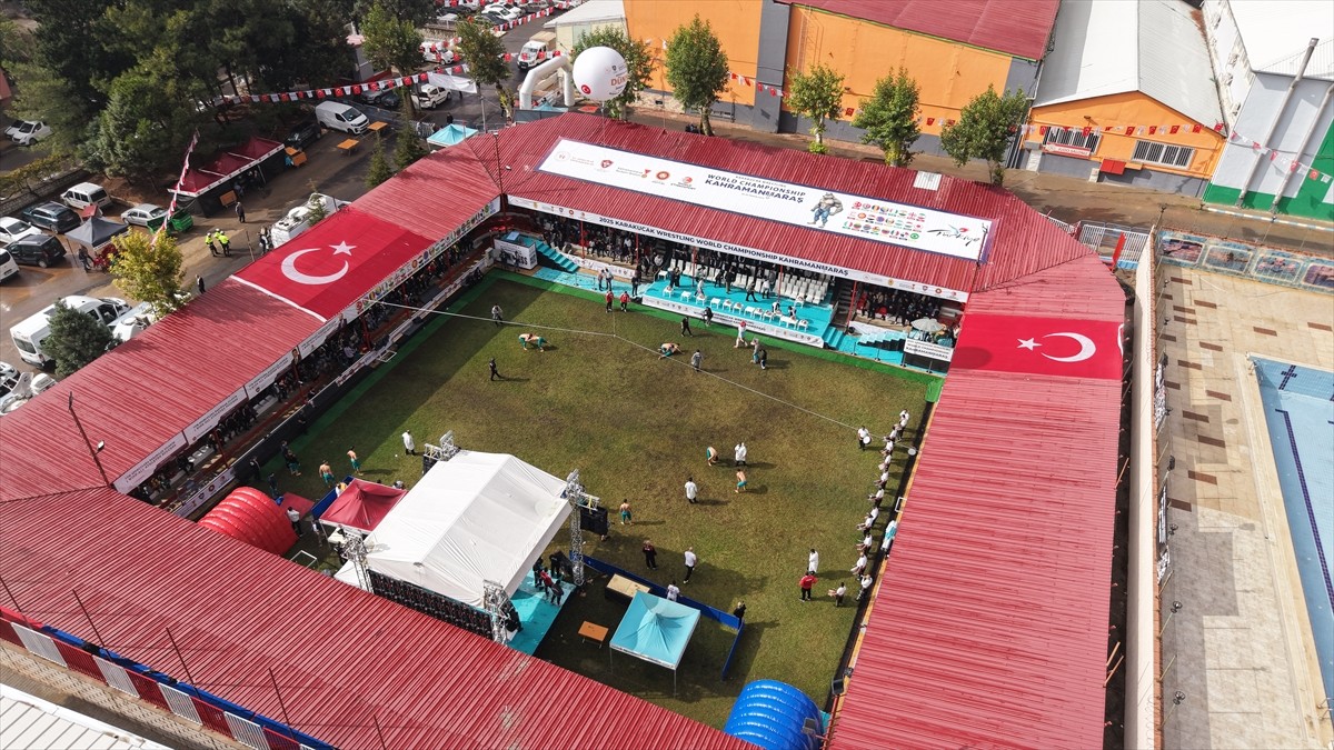 Kahramanmaraş'ta ilki düzenlenen Karakucak Güreşleri Dünya Şampiyonası sona erdi. Batıpark Deprem...