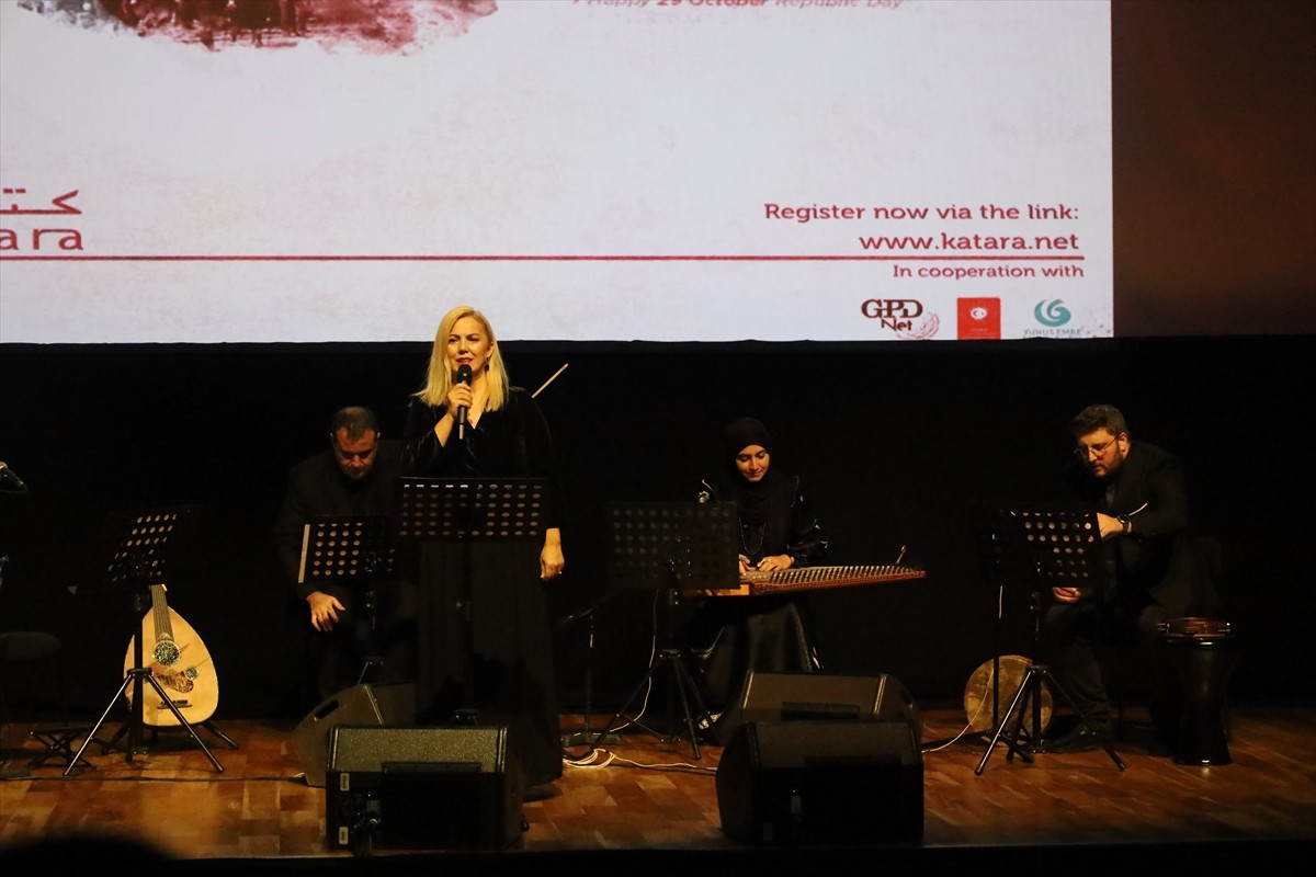 Katar'ın başkenti Doha'daki Katara Kültür Köyü'nde Türk halk ve sanat müziği konseri...