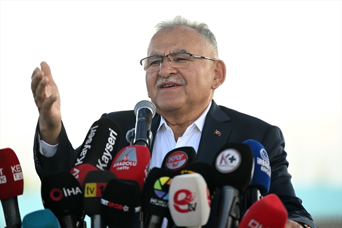 Kayseri Büyükşehir Belediyesi tarafından yapılan BMX Parkuru ve Bisiklet Eğitim Alanı açıldı....