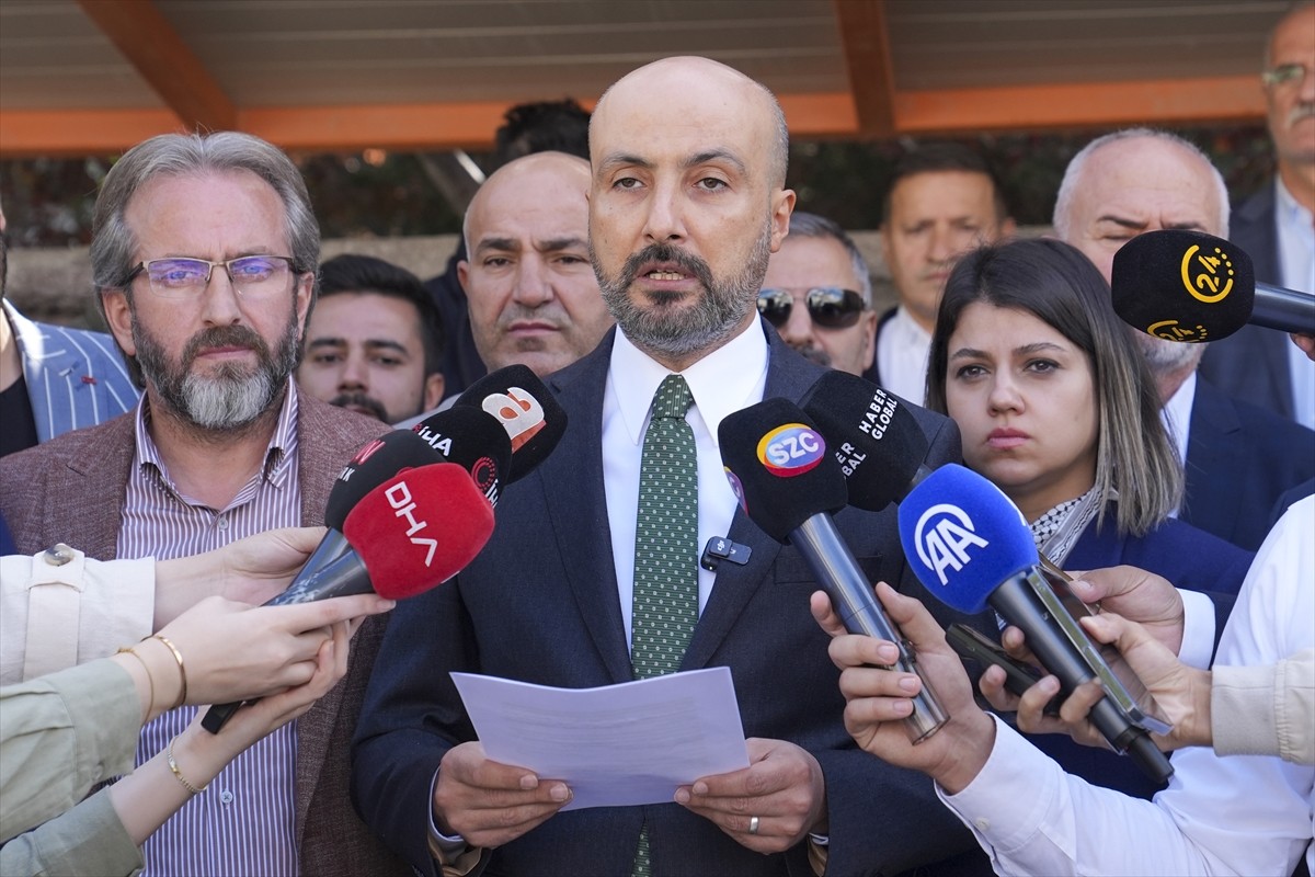 Kesikköprü hattında yaşanan arıza nedeniyle Ankara'ya verilen su miktarının yarı yarıya azalması...