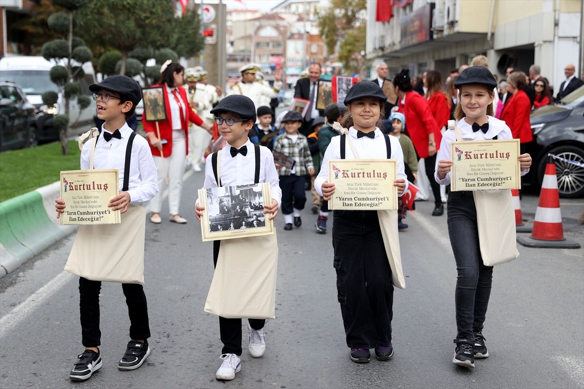 Kırklareli'nde, Cumhuriyet'in 102. yıl dönümü etkinlikleri kapsamında "Yarın Cumhuriyeti ilan...