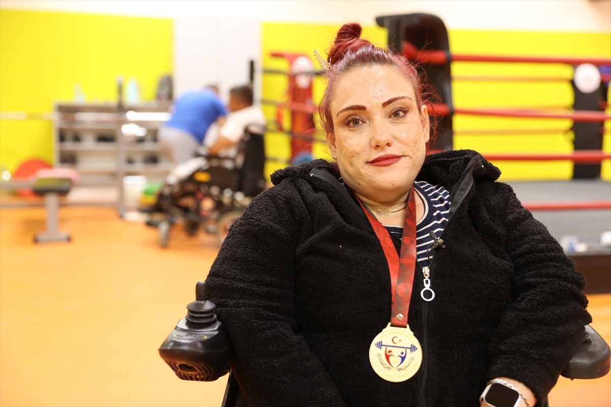 Kırklareli'nde sosyalleşmek için geçen yıl spora başlayan ve katıldığı ilk müsabakada Türkiye...