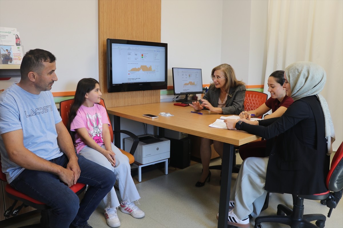 Kocaeli Üniversitesi'nde (KOÜ) hizmete giren Diyabet Teknoloji Merkezi, teknoloji destekli...