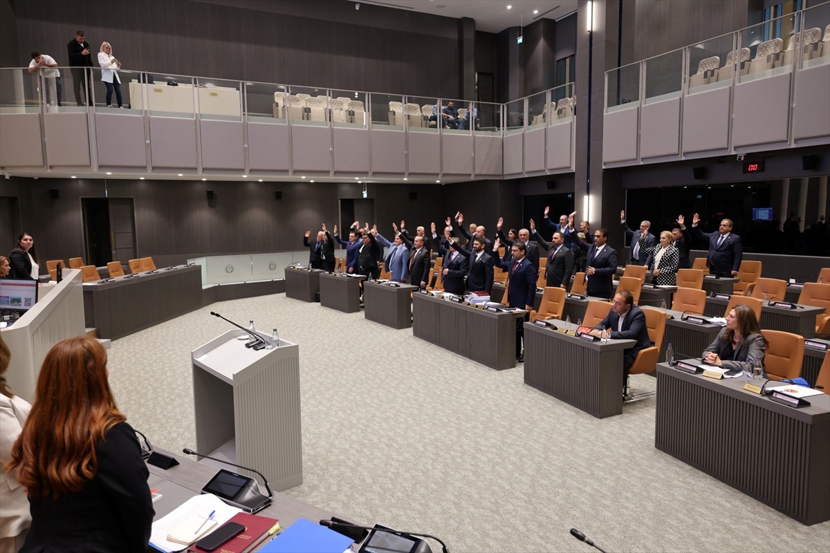 Kuzey Kıbrıs Türk Cumhuriyeti (KKTC) Cumhuriyet Meclisi, "Kıbrıs Sorununa İki Devletli Çözüm"...