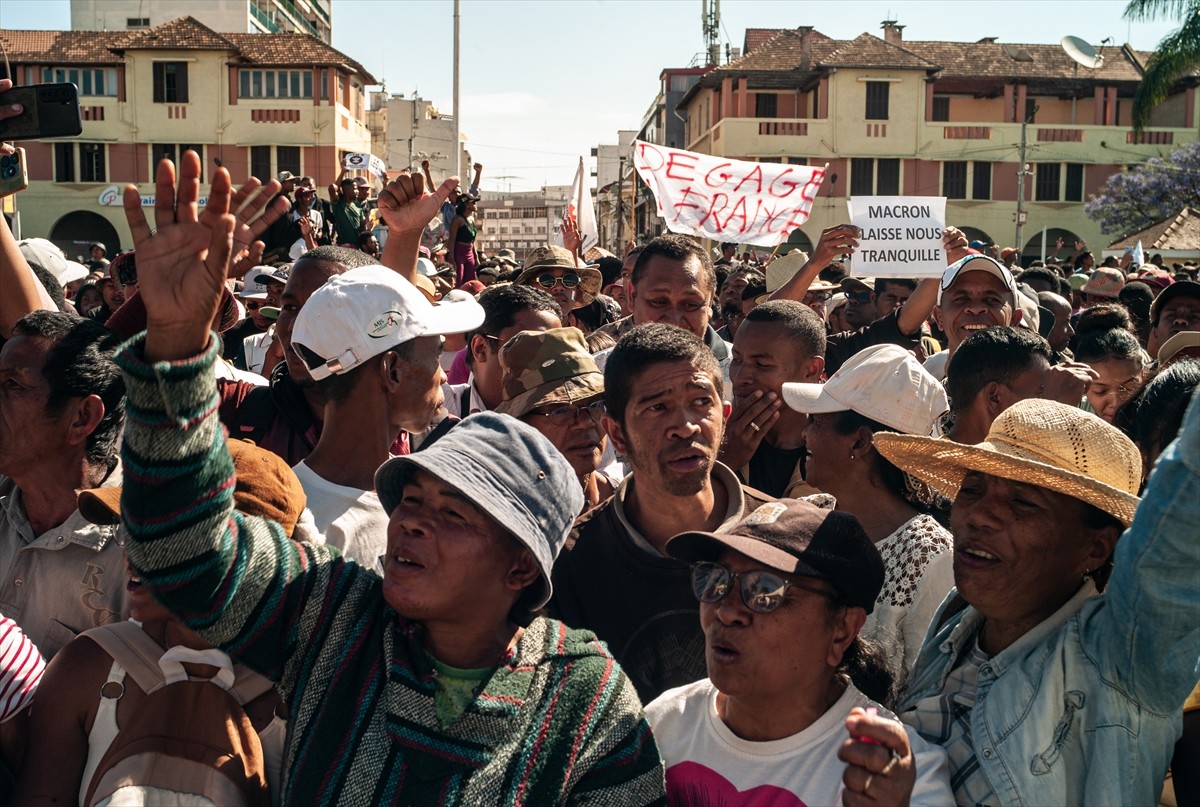 Madagaskar'da haftalardır süren hükümet karşıtı protestoların ardından Randrianirina komutasındaki...