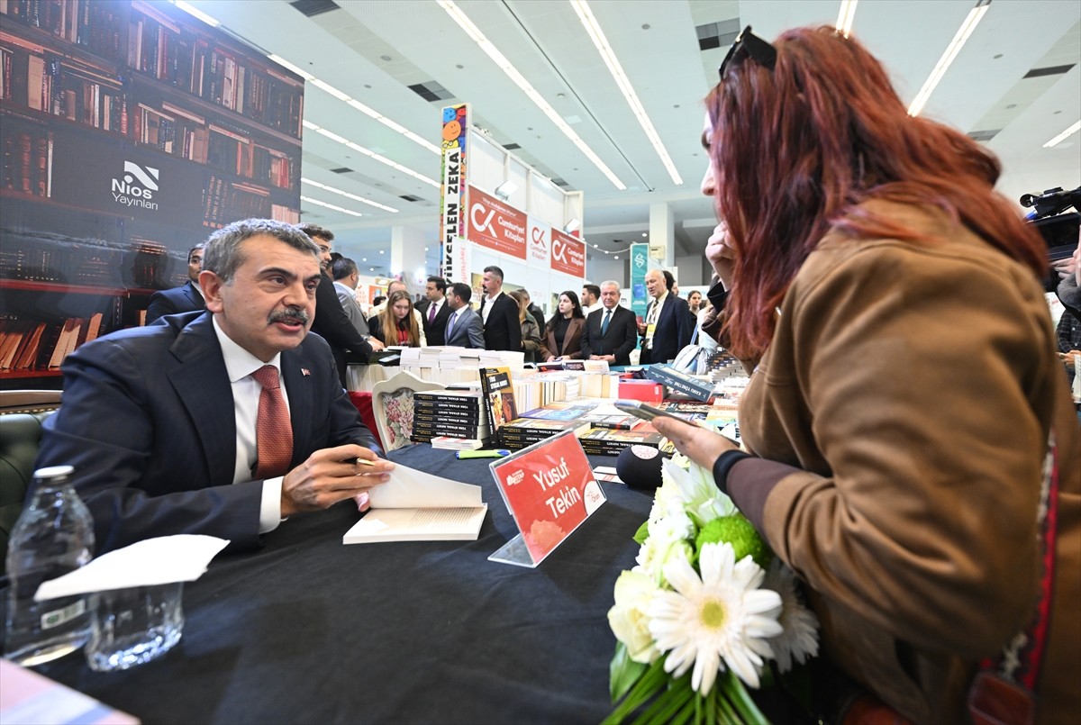 Milli Eğitim Bakanı Yusuf Tekin, ATO Congresium'da bu yıl 22'ncisi düzenlenen Ankara Kitap...