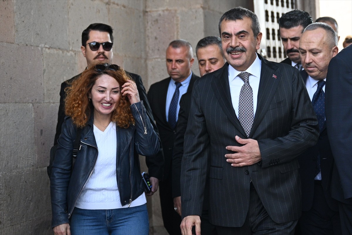 Milli Eğitim Bakanı Yusuf Tekin (sağda), Nevşehir'de Hacı Bektaş Veli Külliyesi'ni ziyaret...