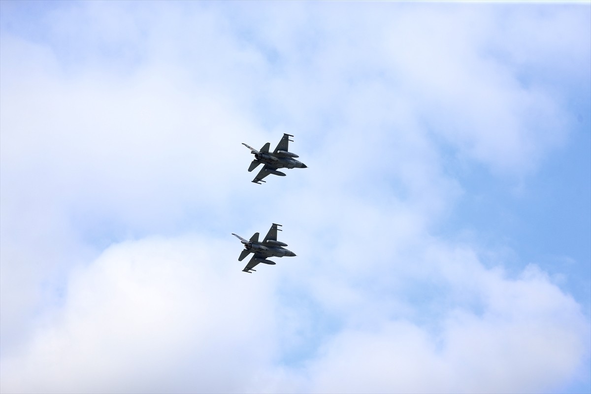 Muğla'nın Fethiye ilçesinde düzenlenen 25. Uluslararası Ölüdeniz Hava Oyunları Festivali...