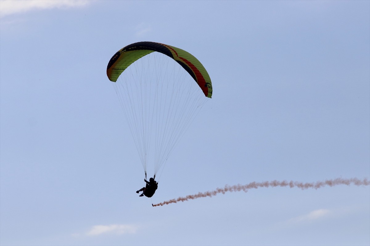 Muğla'nın Fethiye ilçesinde düzenlenen "25. Uluslararası Ölüdeniz Hava Oyunları Festivali" çeşitli...