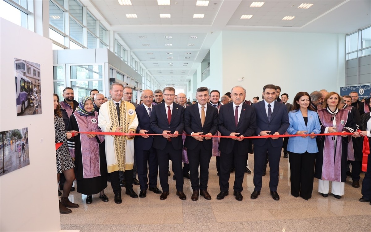 Ordu Üniversitesinde (ODÜ) 2025-2026 Akademik Yılı açılış töreni gerçekleştirildi. Törene, Vali...