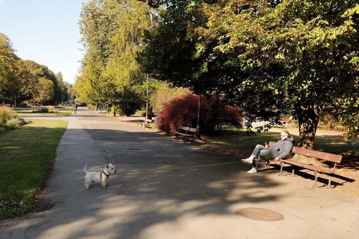 Polonya'nın başkenti Varşova'da bulunan Mareşal Edward Rydz-Smigly Parkı, şehrin önemli sosyal...