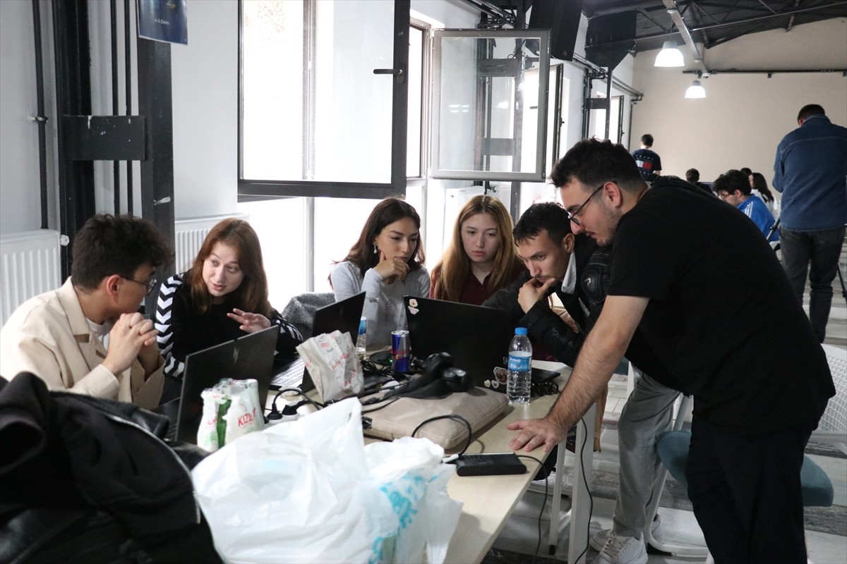 Samsun Üniversitesi, uluslararası hackathon organizasyonlarından biri olan NASA Space Apps...