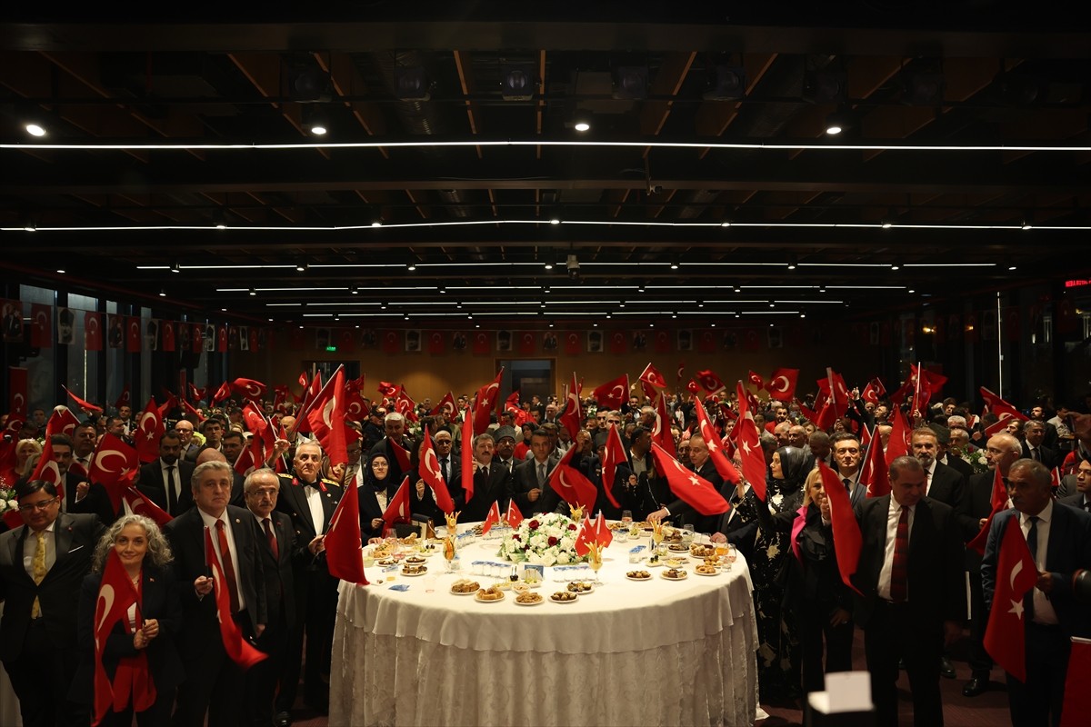 Samsun Valiliğince 29 Ekim Cumhuriyet Bayramı ve Cumhuriyet'in 102. yılı dolayısıyla resepsiyon...