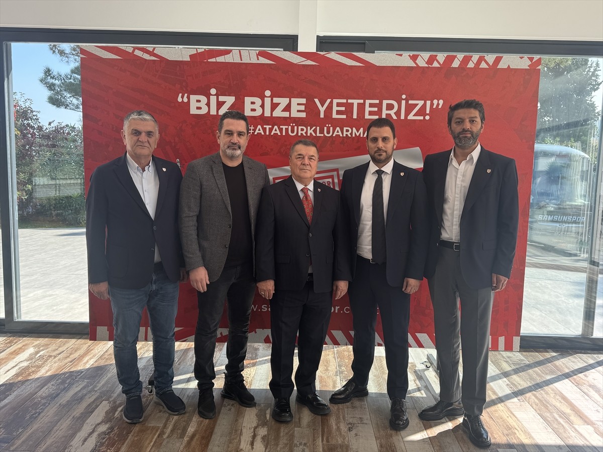 Samsunspor Kulüp Başkan Vekili Veysel Bilen, Nuri Asan Tesisleri'nde düzenlediği basın...