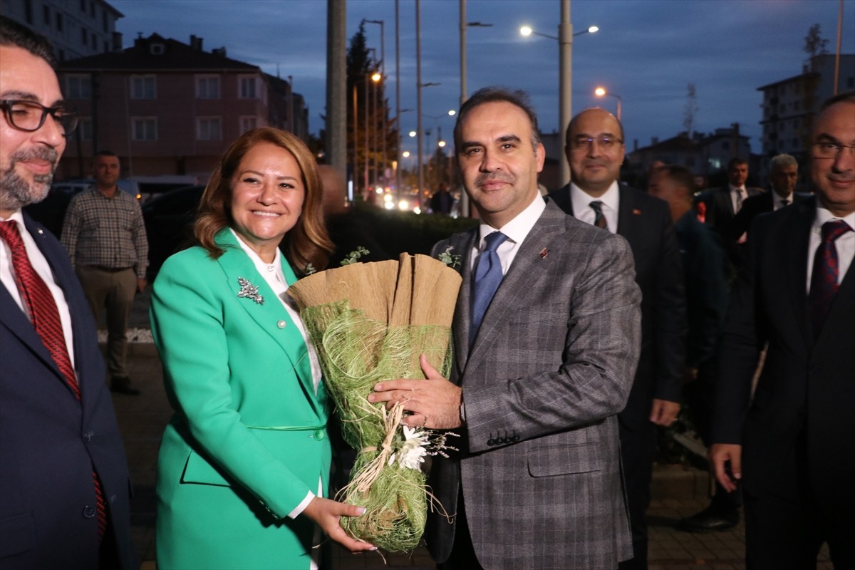 Sanayi ve Teknoloji Bakanı Mehmet Fatih Kacır, Tekirdağ'daki temasları kapsamında Ergene Belediye...