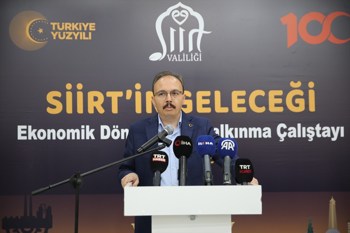Siirt'te kentin ekonomik potansiyelinin değerlendirilmesi amacıyla "Siirt'in Geleceği: Ekonomik...