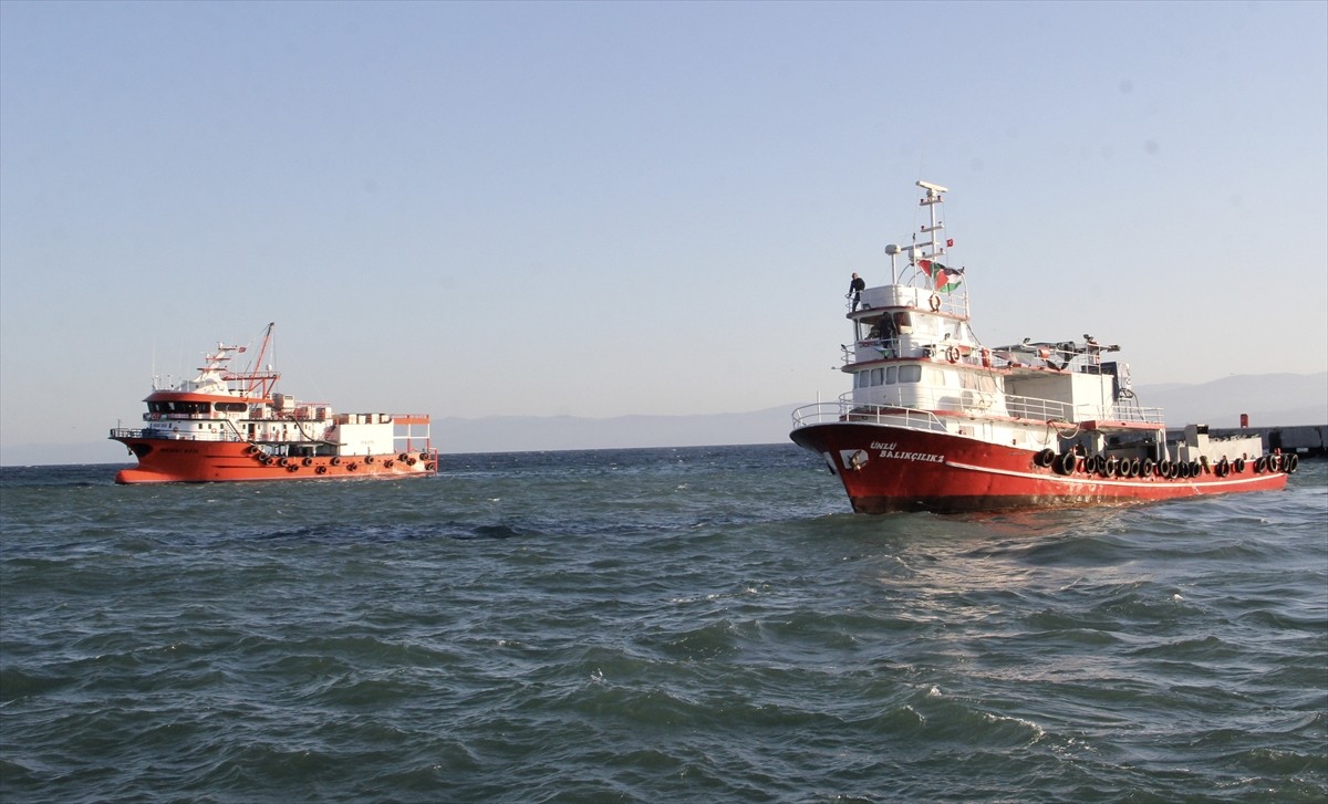 Sinop'ta, Küresel Sumud Filosu'na destek olmak ve İsrail'in saldırılarını protesto etmek amacıyla...