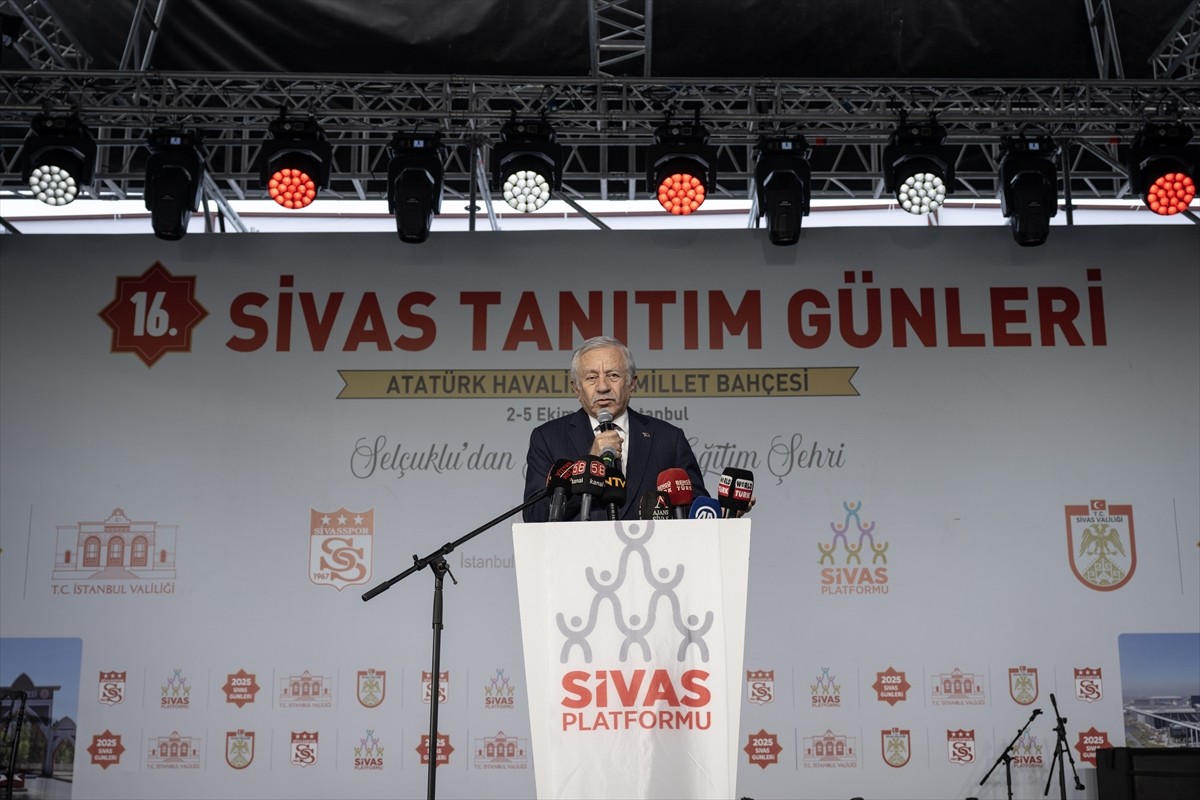 Sivas Platformunca her yıl düzenlenen "Sivas Tanıtım Günleri"nin 16'ncısı, Atatürk Havalimanı...