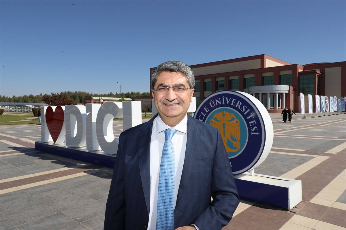 TBMM Başkanı Numan Kurtulmuş'un Diyarbakır ziyaretine eşlik eden milletvekilleri, "Terörsüz...