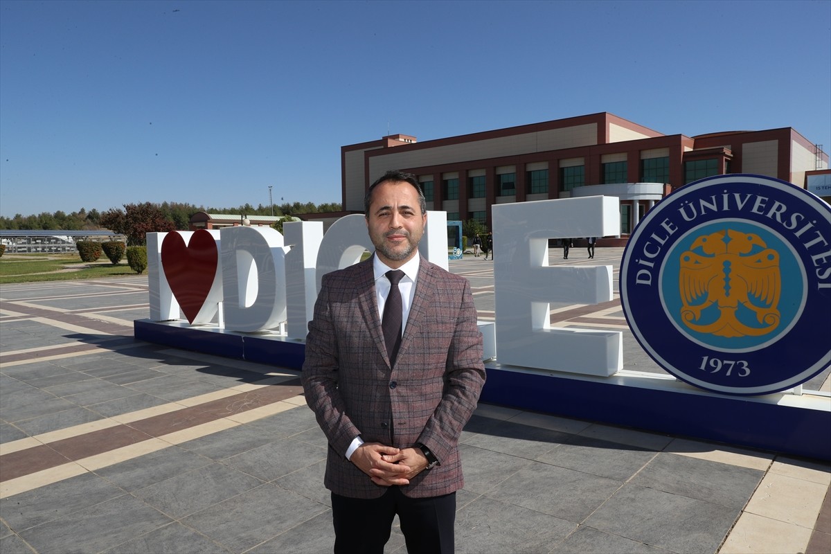 TBMM Başkanı Numan Kurtulmuş'un Diyarbakır ziyaretine eşlik eden milletvekilleri, "Terörsüz...