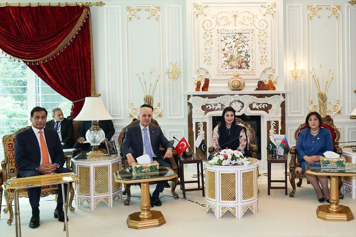 TBMM Başkanı Numan Kurtulmuş, Pakistan'ın Pencap Eyaleti Başbakanı Meryem Navaz Şerif (sağ 2) ile...