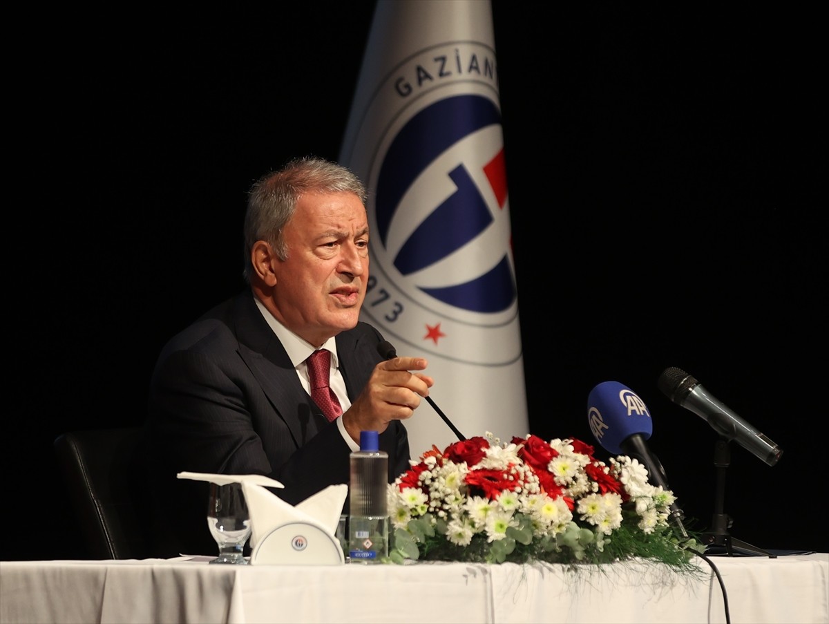 TBMM Milli Savunma Komisyonu Başkanı ve AK Parti Kayseri Milletvekili Hulusi Akar, Gaziantep...