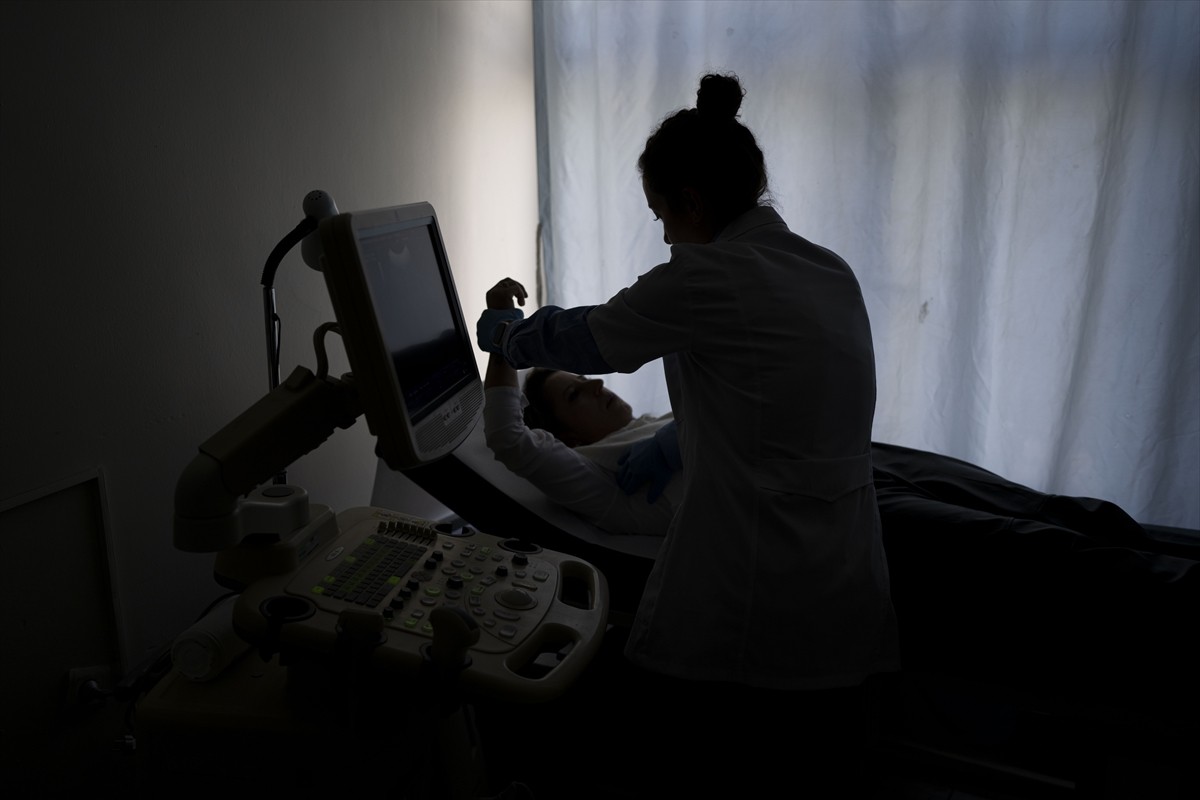 Televizyonda izlediği haber sonrası kendi kendine yaptığı muayenede memesindeki kitleyi fark...