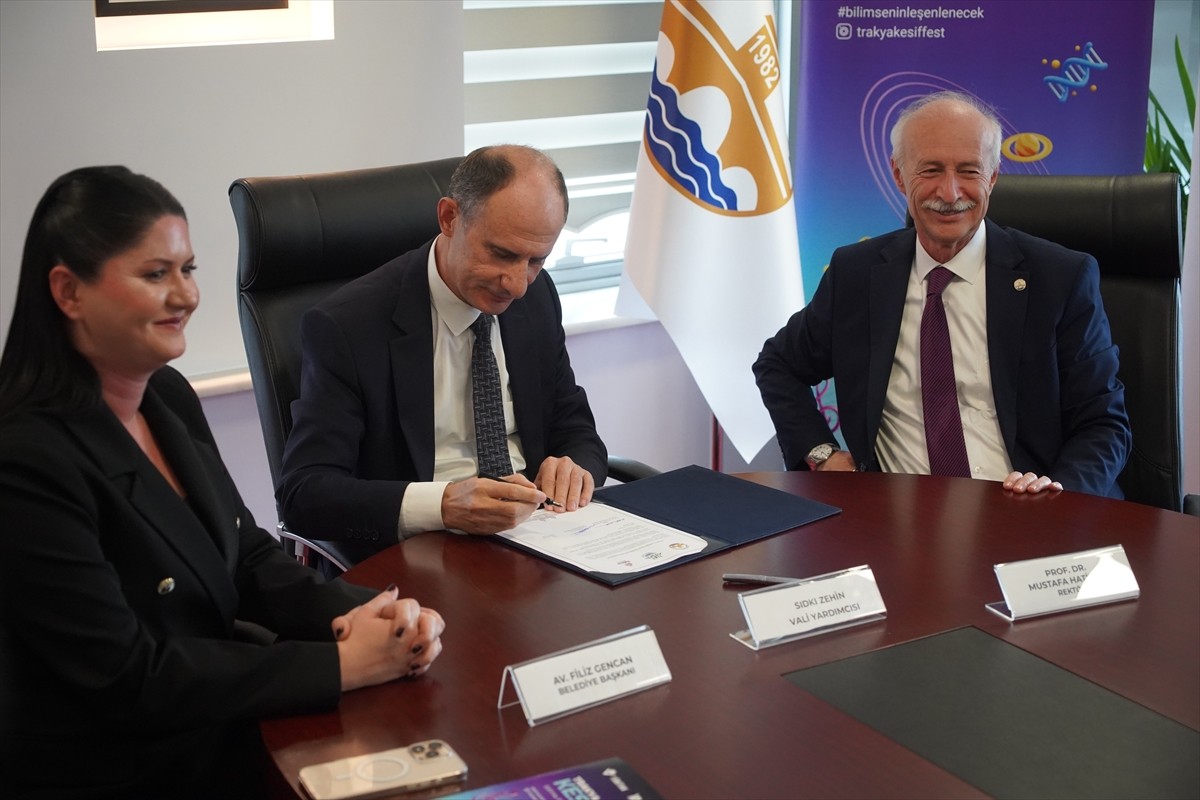 Trakya Üniversitesi (TÜ) ev sahipliğinde düzenlenecek "Trakya Keşif Fest", öğrencileri üç gün...